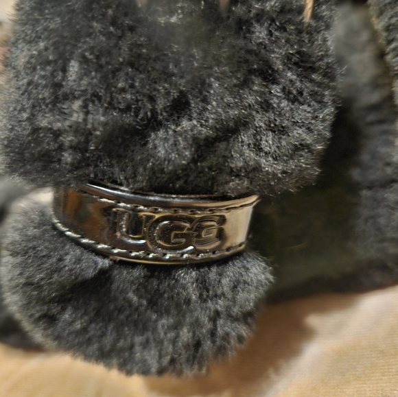 UGG Australia Fuzz Yeah Furry Black Sheepskin Slip Sandals Shoes US 8 - Picture 3 of 6